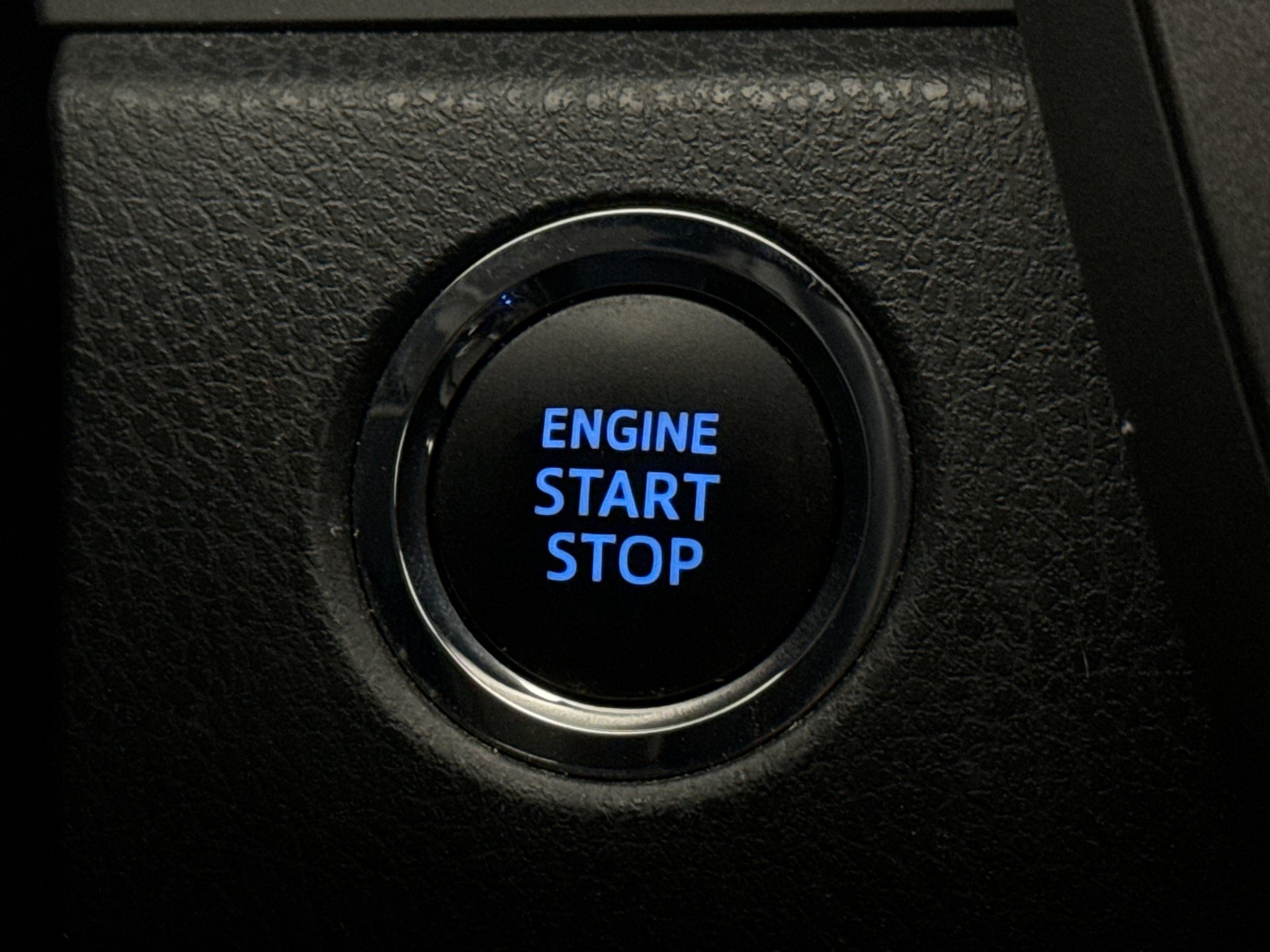 Used 2022 Toyota Camry SE w/ Convenience Package AWD/4WD image 18