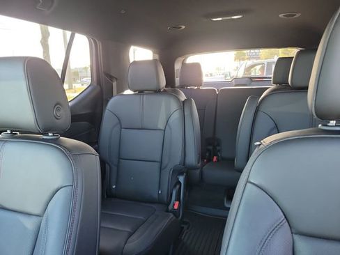 Certified 2023 Chevrolet Traverse RS image 38