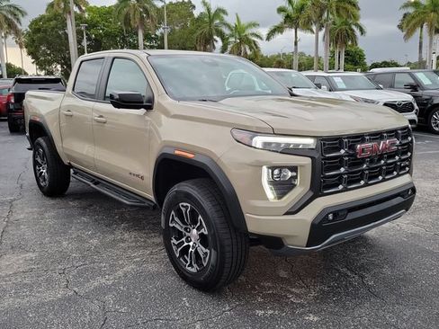 Used 2023 GMC Canyon AT4 w/ AT4 Premium Package AWD/4WD image 2