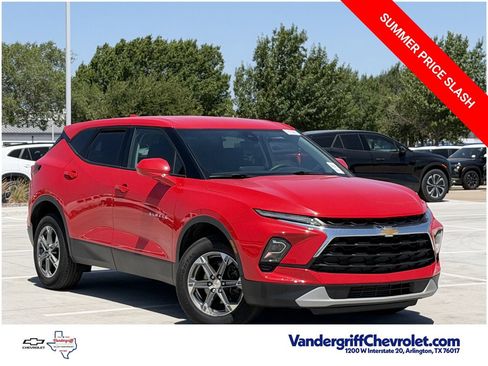 Certified 2024 Chevrolet Blazer LT w/ LPO, Floor Liner Package FWD image 2
