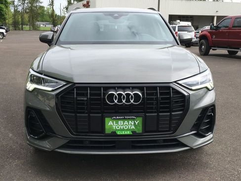 Used 2022 Audi Q3 2.0T Premium Plus w/ Premium Plus Package AWD/4WD image 11