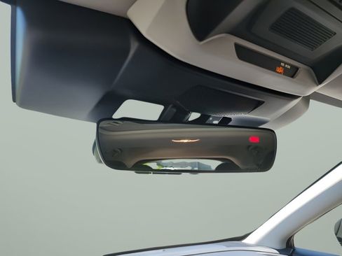 Used 2025 Subaru Crosstrek 2.0i Premium image 10