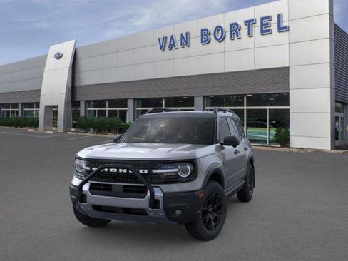 New 2025 Ford Bronco Sport Badlands w/ Sasquatch Badlands Package AWD/4WD image 2