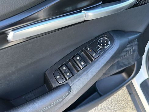 Used 2024 Kia Seltos S FWD image 31