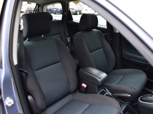 Used 2008 Toyota Matrix XR image 17