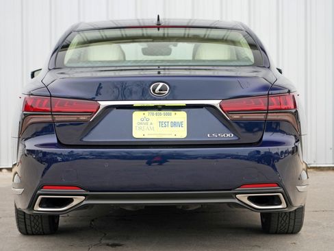 Used 2022 Lexus LS 500 image 11