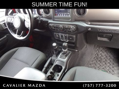 Used 2018 Jeep Wrangler Sport AWD/4WD image 16