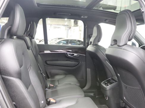 Used 2019 Volvo XC90 T6 Momentum w/ Advanced Package AWD/4WD image 23