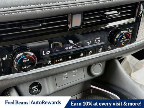 New 2026 Nissan Rogue Platinum AWD/4WD image 15