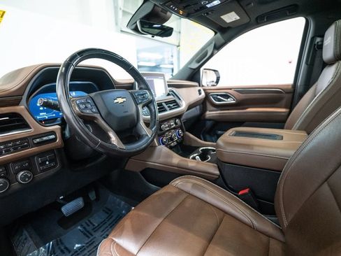 Used 2024 Chevrolet Tahoe High Country w/ Advanced Technology Package AWD/4WD image 4