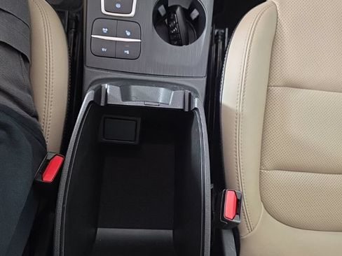 Used 2021 Ford Escape Titanium FWD image 24