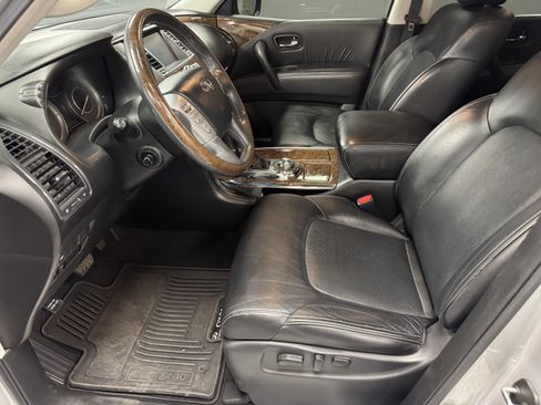 Used 2017 INFINITI QX80 4WD image 9