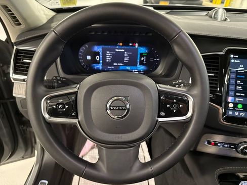 Certified 2025 Volvo XC90 T8 Ultra w/ Protection Package Premier AWD/4WD image 11