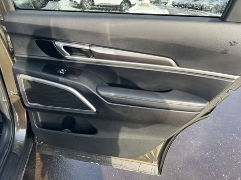 Certified 2023 Kia Telluride S w/ S Sunroof Package image 17