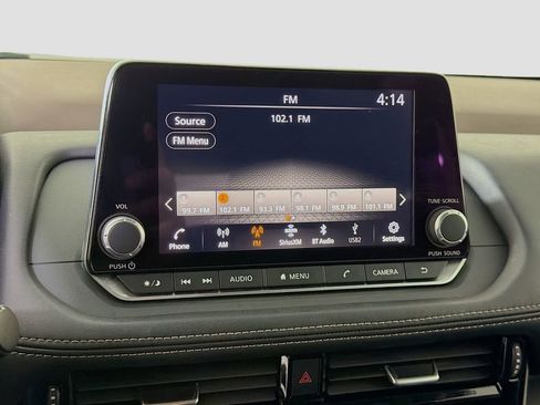 Used 2022 Nissan Rogue SV image 16