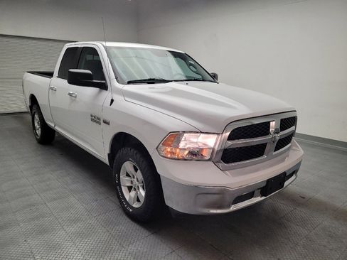 Used 2015 RAM 1500 Classic SLT AWD/4WD image 13