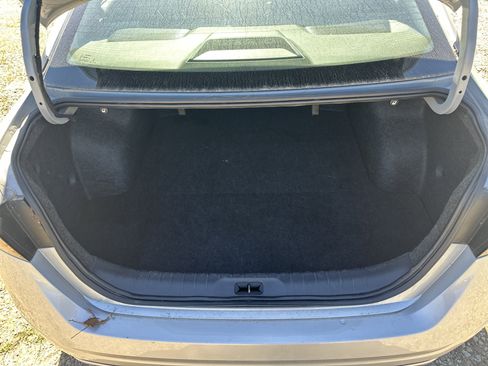 Used 2024 Nissan Altima 2.5 SV w/ SV Premium Package FWD image 15