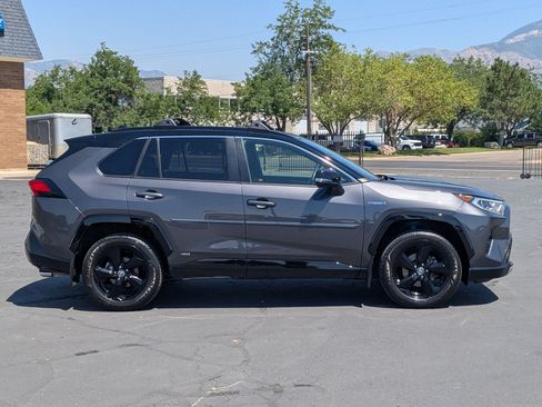 Used 2021 Toyota RAV4 XSE AWD/4WD image 2
