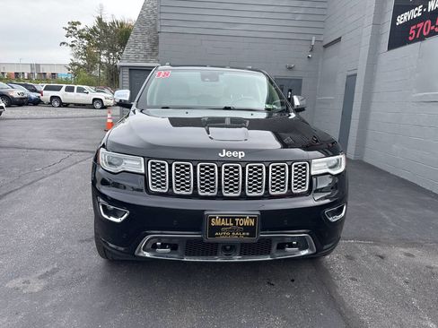 Used 2018 Jeep Grand Cherokee Overland image 2