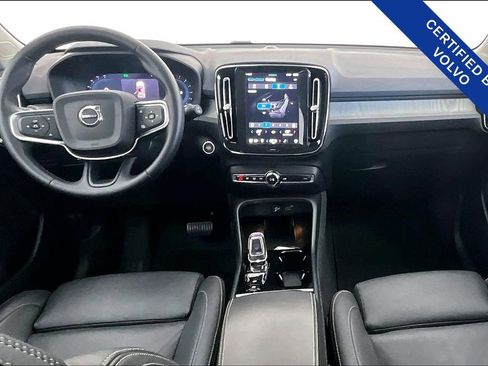 Certified 2025 Volvo XC40 B5 Plus image 20