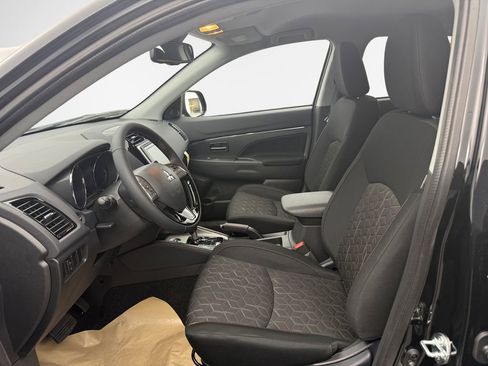 New 2026 Mitsubishi Outlander Sport LE AWD/4WD image 12