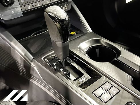 New 2026 Subaru Outback Touring XT AWD/4WD image 19