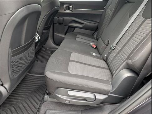 New 2026 Kia Sorento LX image 8