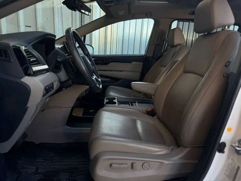 Used 2023 Honda Odyssey Touring image 17
