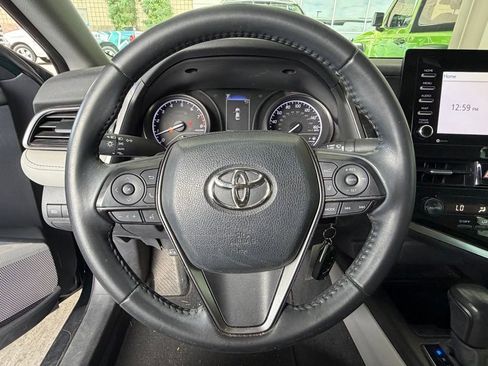 Used 2021 Toyota Camry SE image 19