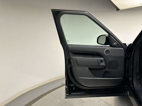 New 2026 Land Rover Discovery S AWD/4WD image 9