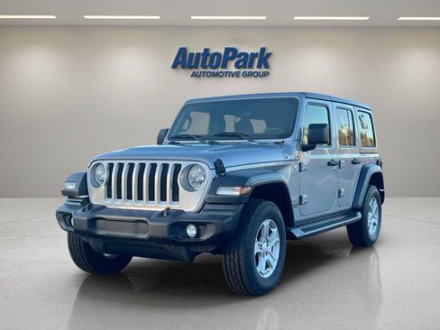 Used 2018 Jeep Wrangler Unlimited Sport S AWD/4WD image 3
