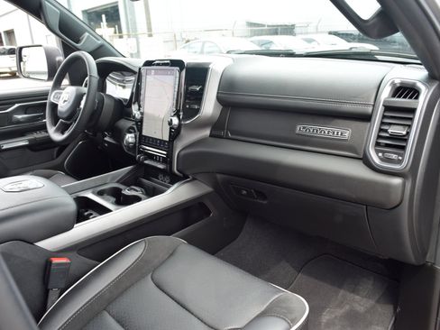 Used 2025 RAM 1500 Laramie w/ Laramie Southwest Edition AWD/4WD image 22