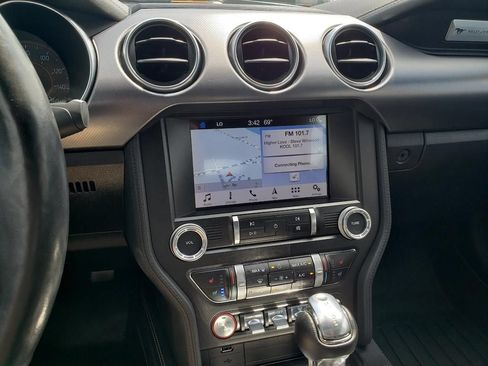 Used 2019 Ford Mustang GT Premium w/ Equipment Group 401A RWD image 24