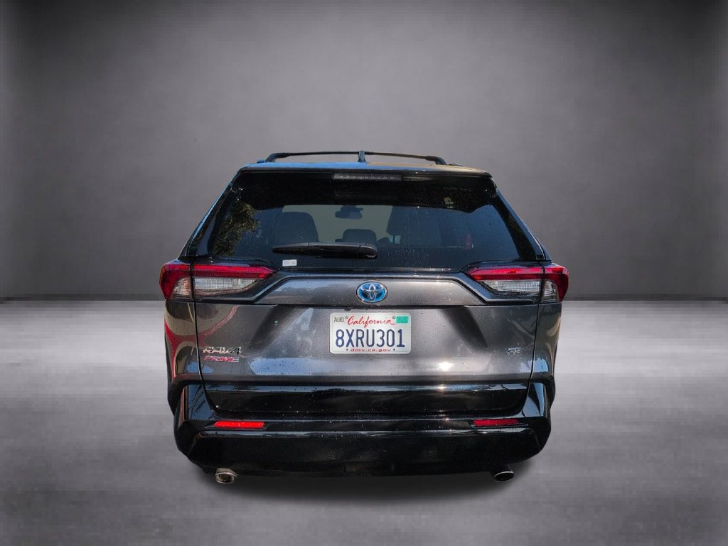 Used 2021 Toyota RAV4 SE w/ Weather & Moonroof Package AWD/4WD image 8