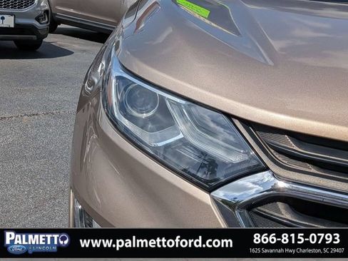 Used 2018 Chevrolet Equinox LS AWD/4WD image 9