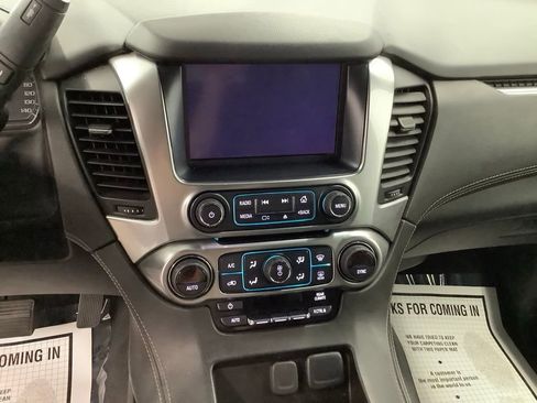 Used 2019 Chevrolet Tahoe LS w/ Enhanced Driver Alert Package AWD/4WD image 16