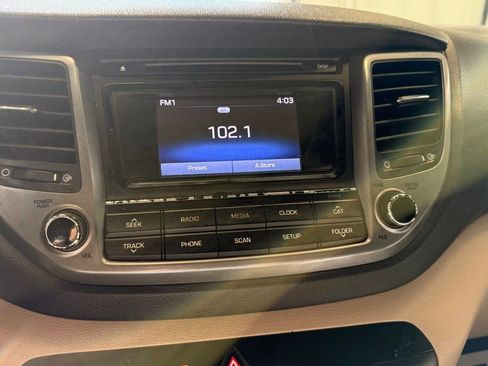 Used 2016 Hyundai Tucson Sport image 28