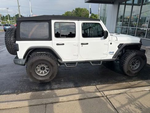 Used 2020 Jeep Wrangler Unlimited Sport S AWD/4WD image 4