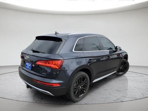Used 2020 Audi Q5 Prestige AWD/4WD image 3