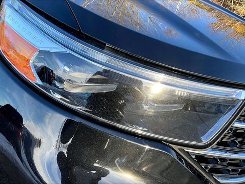 Used 2021 Ford Explorer XLT w/ Equipment Group 202A image 27