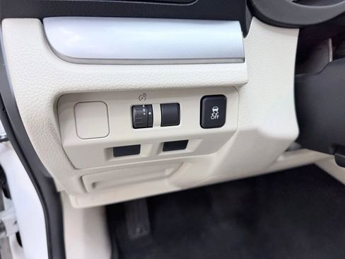 Used 2012 Subaru Impreza 2.0i Sport Premium image 13