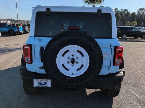 New 2025 Ford Bronco Heritage Edition image 5