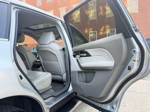 Used 2011 Acura MDX w/ Technology Package AWD/4WD image 13