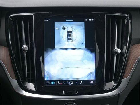 Used 2024 Volvo S60 B5 Plus image 21