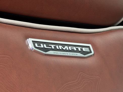 Used 2025 GMC Sierra 2500 Denali Ultimate AWD/4WD image 19