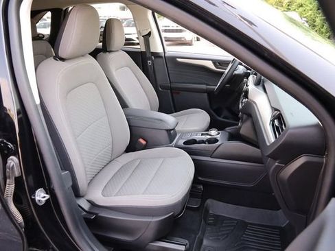 Certified 2022 Ford Escape SE w/ SE Sport Appearance Package FWD image 26