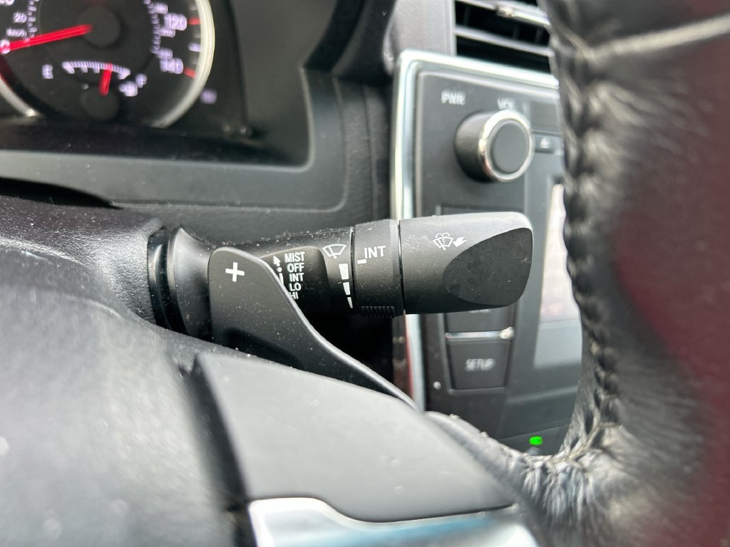 Used 2016 Toyota Camry SE FWD image 18
