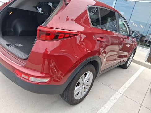 Used 2017 Kia Sportage LX FWD image 4