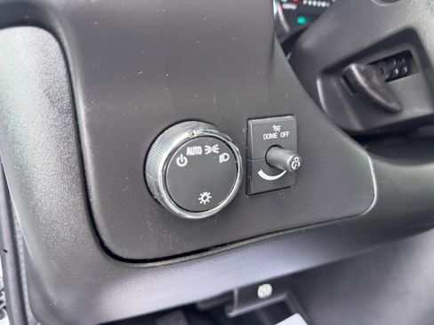 Used 2021 Chevrolet Express 2500 w/ Communications Package image 15