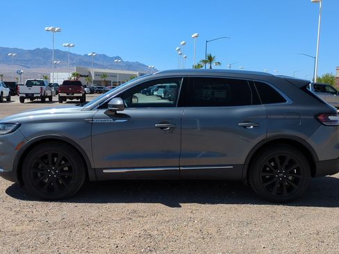 Used 2022 Lincoln Nautilus Reserve w/ Monochromatic Package AWD/4WD image 6